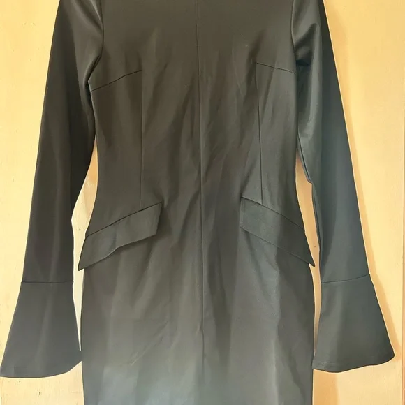 Chic Black Long Sleeve Dress - Picture 3 of 8